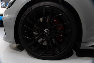 AUDI RS4 AVANT QUATTRO