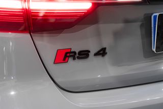 AUDI RS4 AVANT QUATTRO