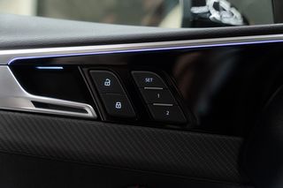 AUDI RS4 AVANT QUATTRO