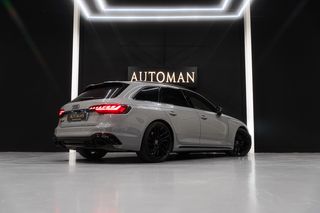AUDI RS4 AVANT QUATTRO
