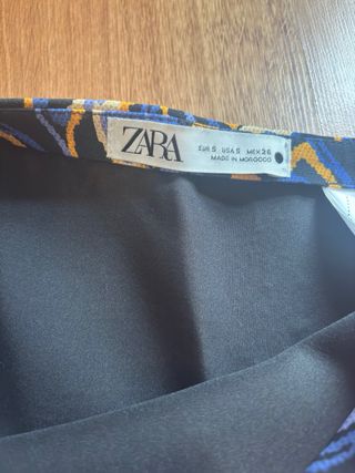 Falda asimétrica estampada