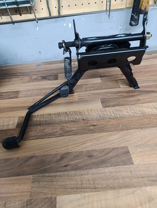 Caballete Central Peugeot Satelis 125