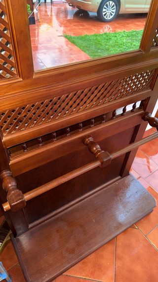 Mueble de entrada con espejo