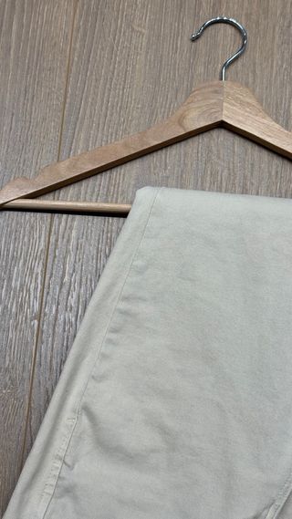 Pantalón vaquero beige