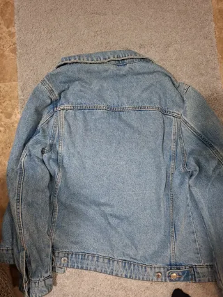 Cazadora vaquera Bershka Talla S