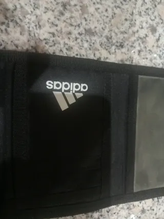 Cartera Adidas Negra