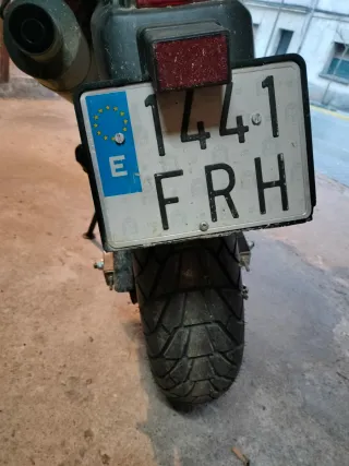 Hyosung Karion 125 Naranja