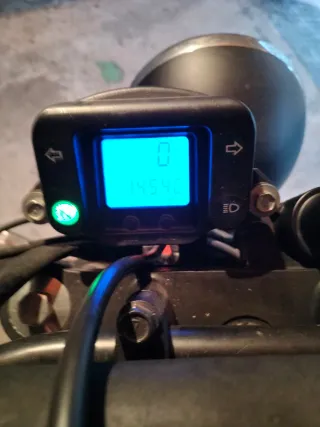 Hyosung Karion 125 Naranja