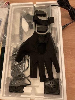 Power Glove PAX Famicom Nintendo