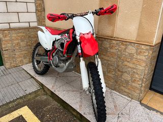 Honda CRF 250 R - Moto de Cross