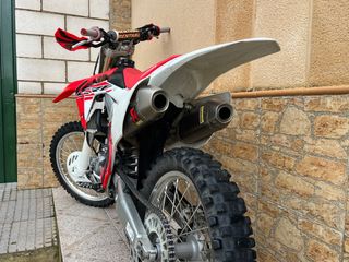 Honda CRF 250 R - Moto de Cross