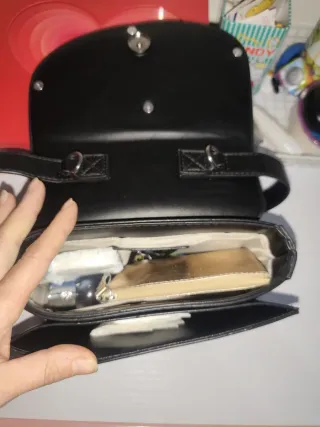 Bolso Diesel Negro y Dorado