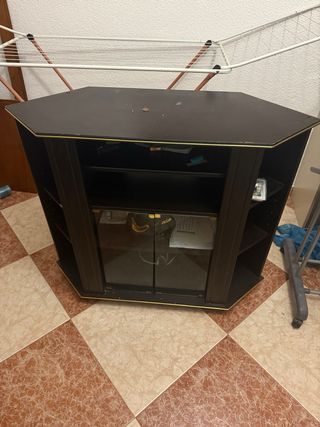 Mueble de TV esquinero negro y dorado