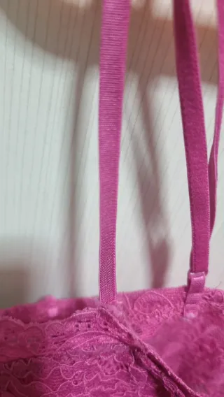 Top lencero Zara encaje rosa Talla S