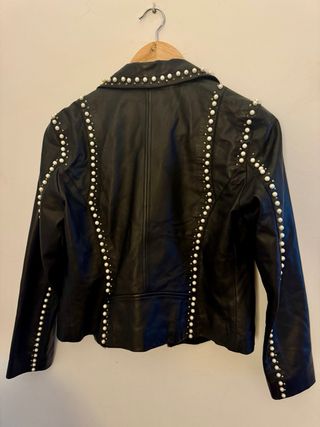 Chaqueta Biker Uterqüe Piel Negra Perlas