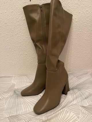 Botas altas marrones