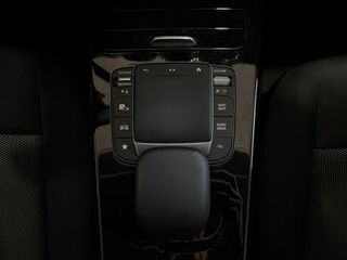 Mercedes-Benz A180d 2.0 *AUTOMÁTICO* 2021
