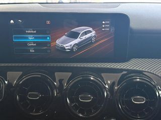 Mercedes-Benz A180d 2.0 *AUTOMÁTICO* 2021