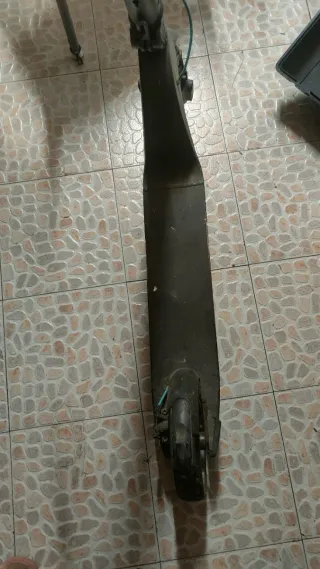 Patín eléctrico Bongo sin pantalla