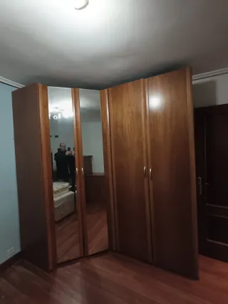 Armario juvenil gris y naranja y armario esquinero