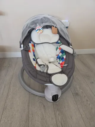 Hamaca para bebé gris con capota