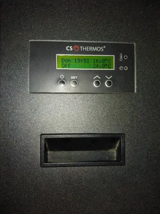 Estufa de pellet negra