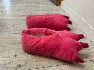 Zapatillas monstruo/cerdo rosa