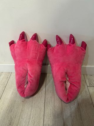 Zapatillas monstruo/cerdo rosa