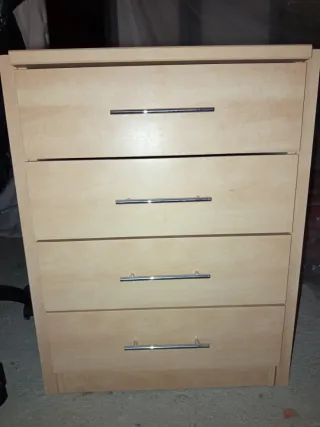 Cajonera 4 cajones madera y tiradores metálicos