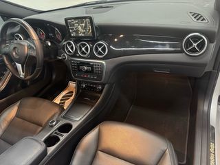 Mercedes-Benz CLA 250 211cv Automatico