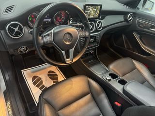 Mercedes-Benz CLA 250 211cv Automatico