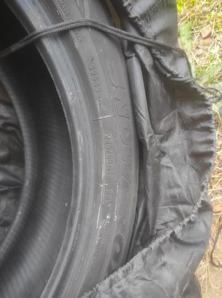 4 Neumáticos 225/55R19 99V SNOWPROX S945