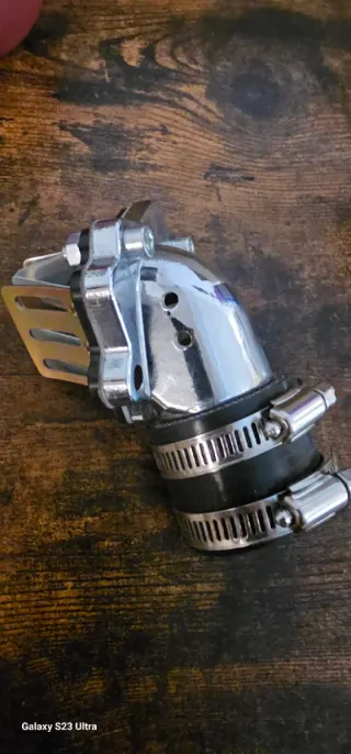 Colector de admisión UNCRON para ciclomotor