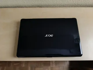 Portátil Acer Aspire 5732ZG