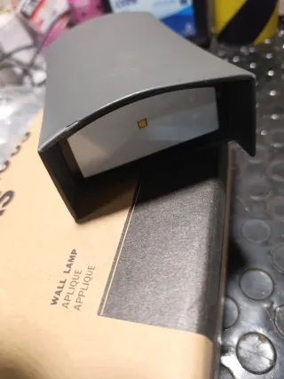 Aplique Faro Barcelona Nairobi Gris