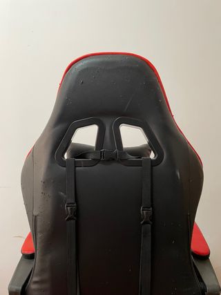 Silla Gaming Negra y Roja con Reposapiés
