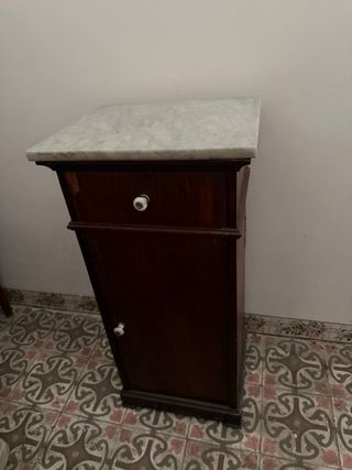 Cama antigua madera maciza cabecero tallado