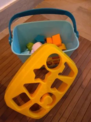 Lote Juguetes Infantiles: Encajables y Puzzles