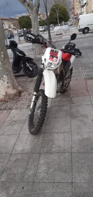 Honda XR 400 Enduro Moto
