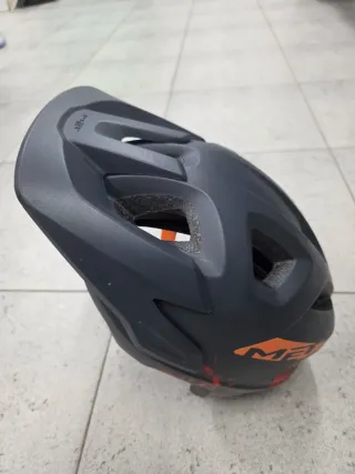 Casco MET MTB Negro y Naranja