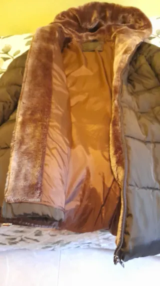 Anorak verde con capucha forrada talla L