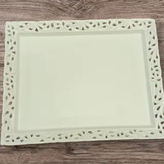 Vassoio torta con coperchio in ceramica