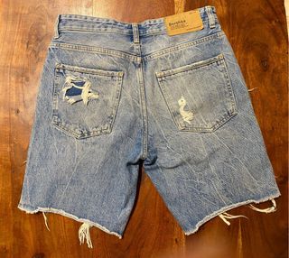 Pantalones cortos Bershka azules rotos