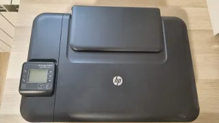 Impresora Multifunción Negra y Naranja