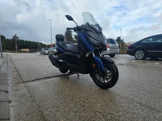 Yamaha XMAX 400 Scooter Maxi Negra/Azul ABS