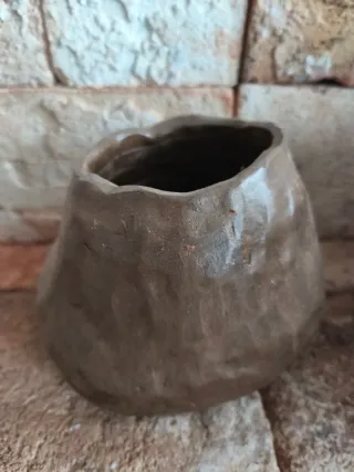 3 jarrones de barro negro