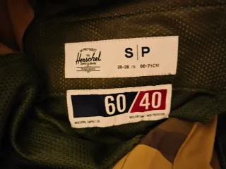 Pantalones Herschel Camuflaje Talla S