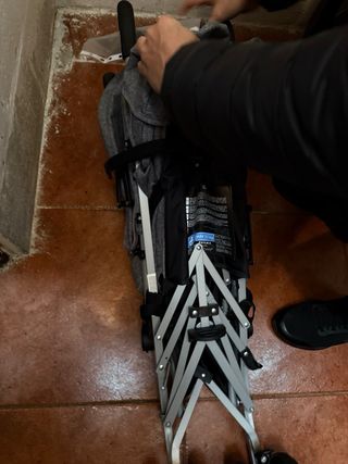 Silla ligera bastones ZY Safe