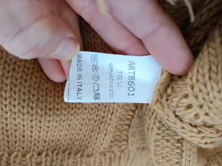 Jersey amarillo con flecos