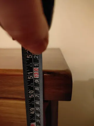 Mueble de madera maciza